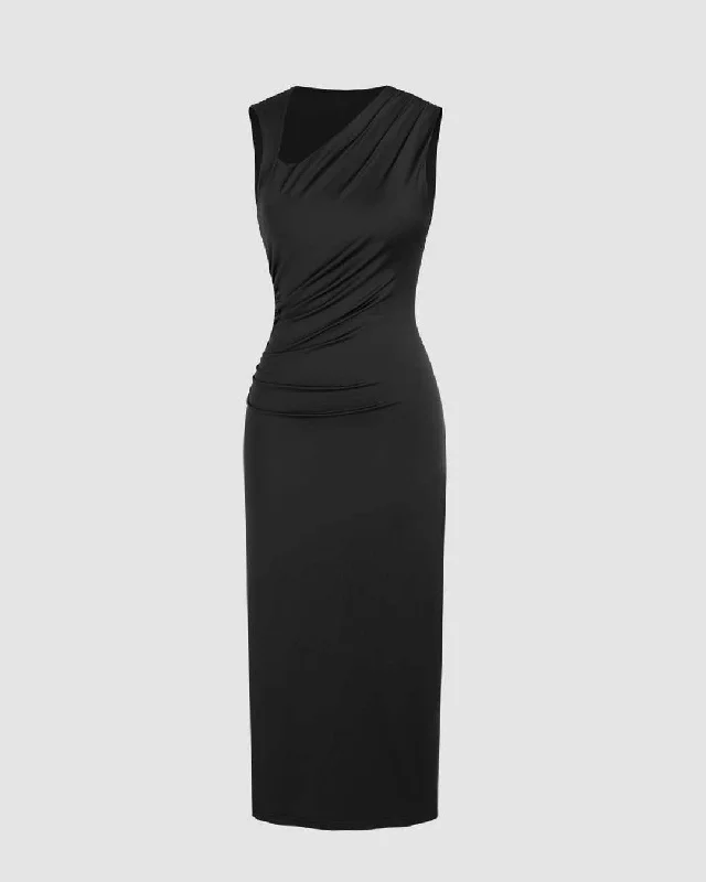 Asymmetrical Neck Solid Ruched Black Maxi Dress